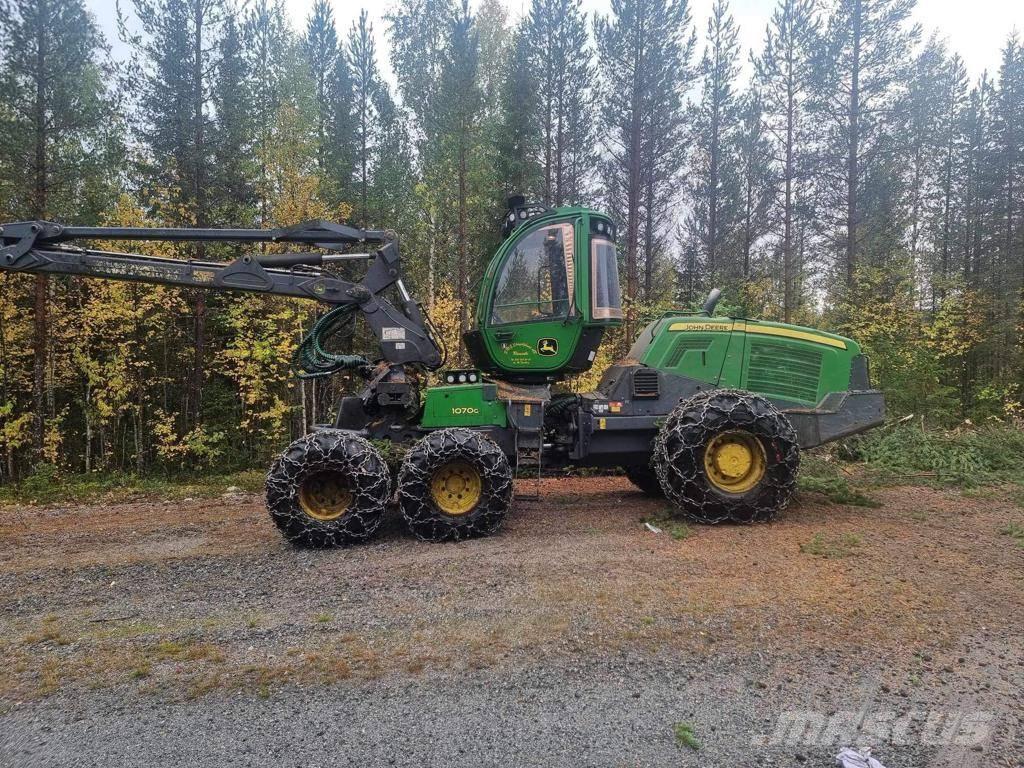 John Deere 1070 G Harvesterji