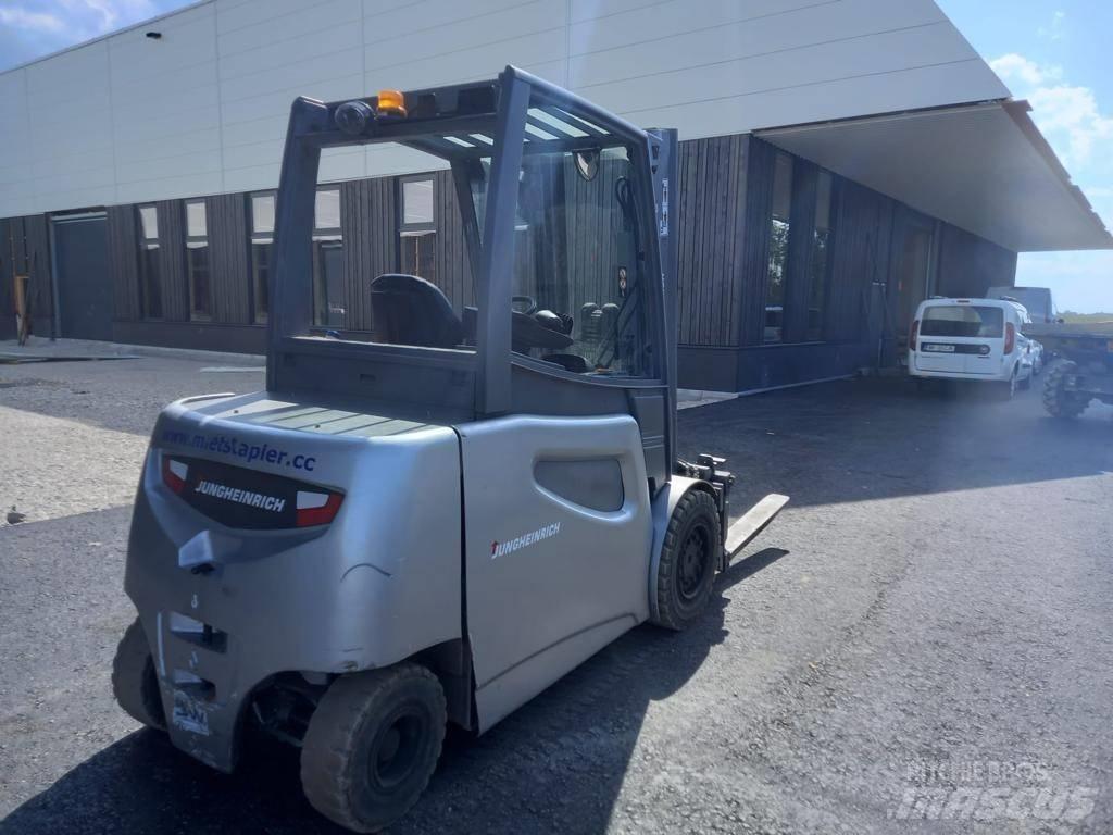 Jungheinrich EFG 540 Električni viličarji