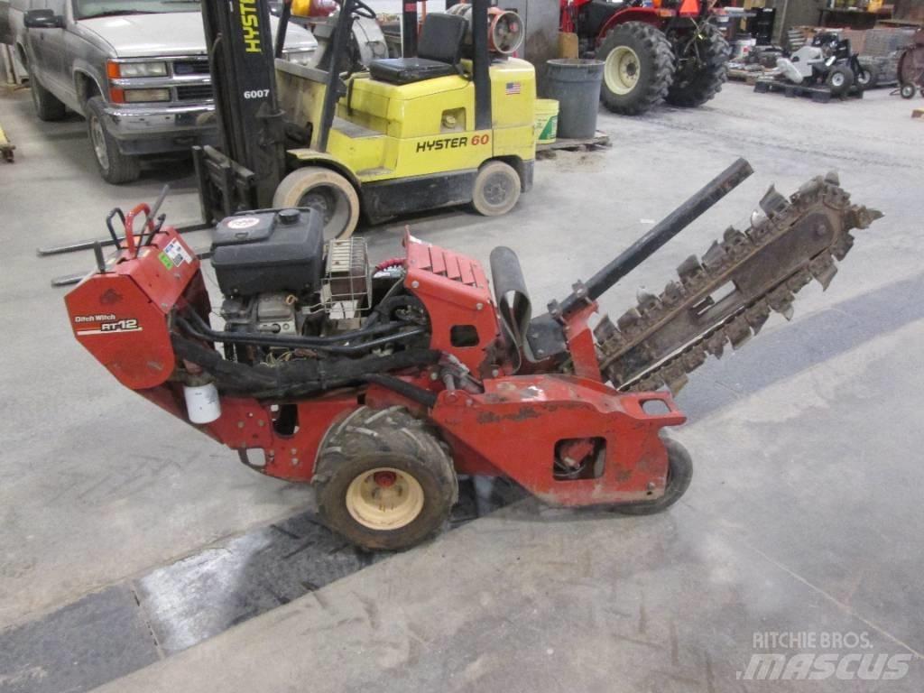 Ditch Witch RT-12 Freze za kopanje jarkov Trenčerji
