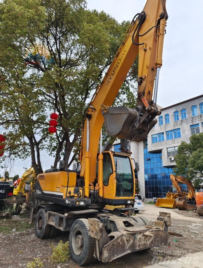 Hyundai R210W-9 Bagri na kolesih