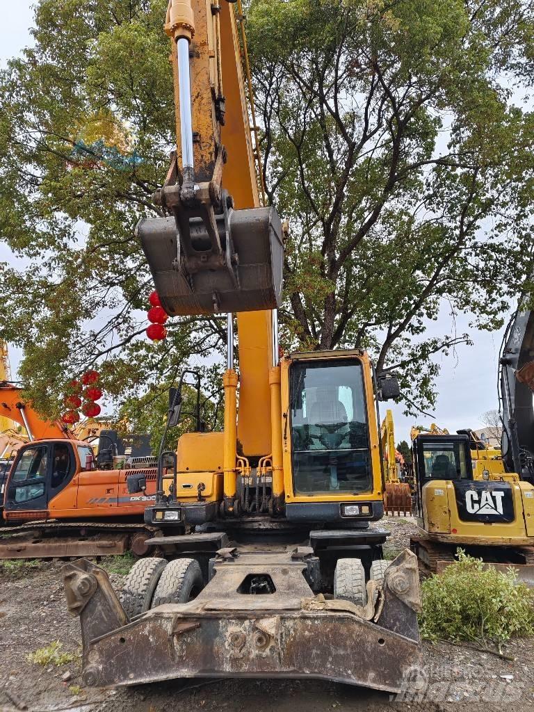 Hyundai R210W-9 Bagri na kolesih