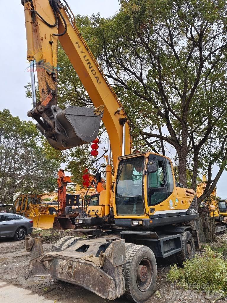 Hyundai R210W-9 Bagri na kolesih