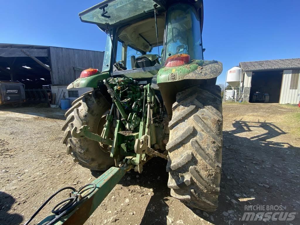 John Deere 5100 R Traktorji