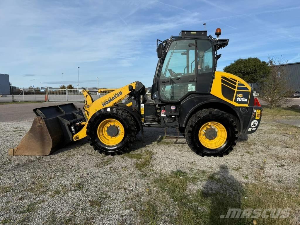 Komatsu WA100 M-7 Kolesni nakladalci