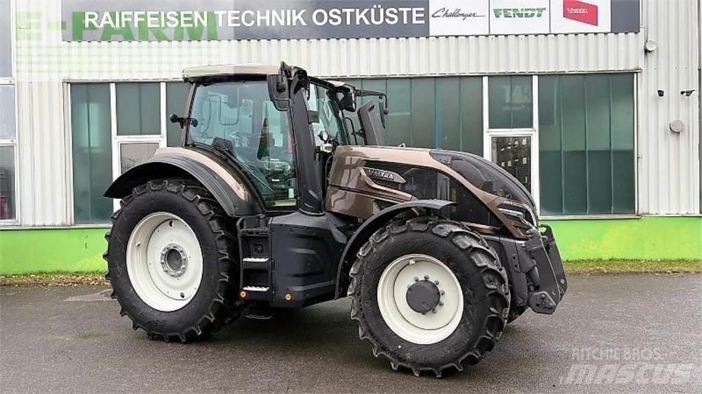 Valtra q 285 Traktorji