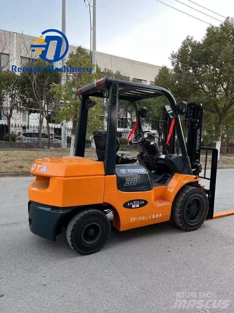 Toyota FD 30 Dizelski viličarji