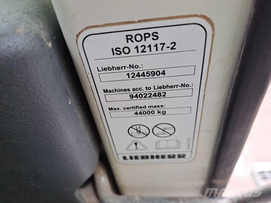 Liebherr R 946 Bagri goseničarji