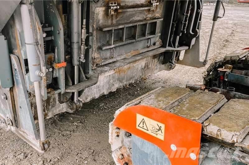 Wirtgen W220 Drugi tovornjaki
