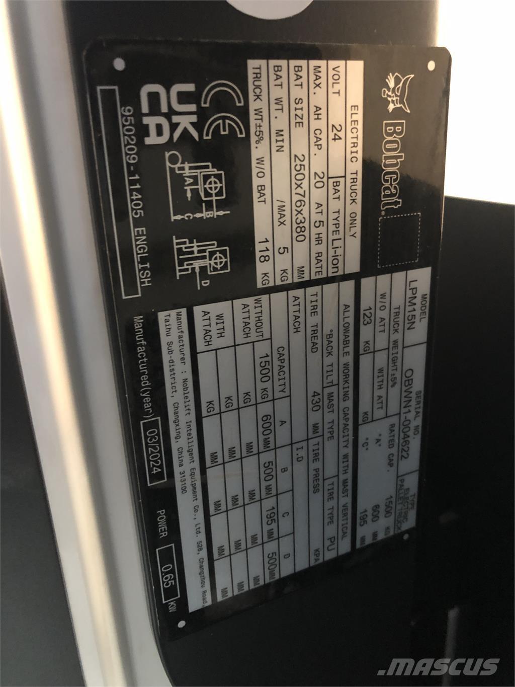 Bobcat LPM15N Ročni električni viličar