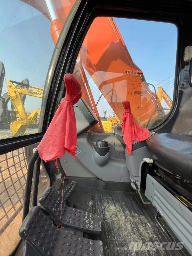 Hitachi ZX 160 Bagri goseničarji