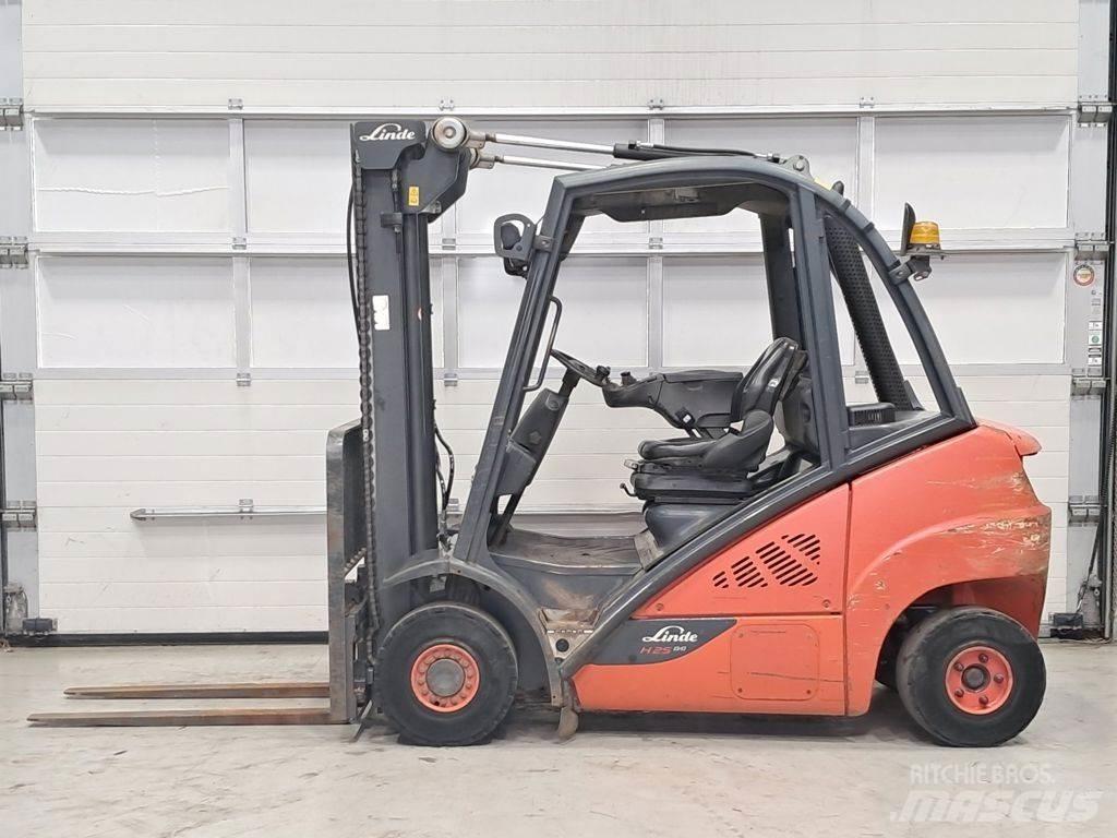 Linde H25D-02 Dizelski viličarji