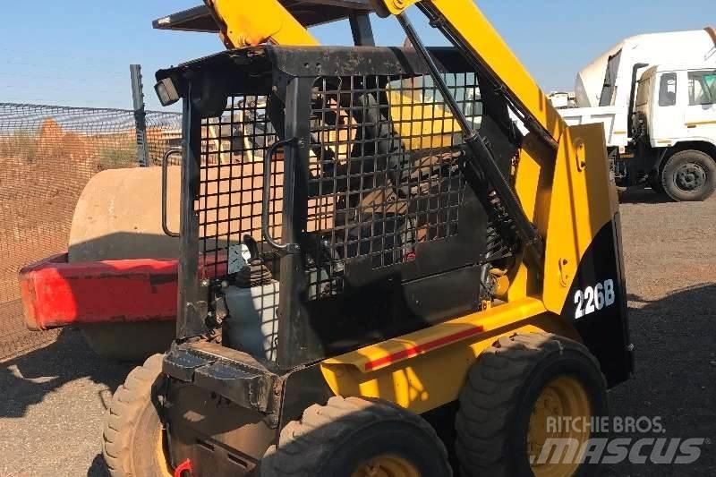 CAT 226B Drugi tovornjaki