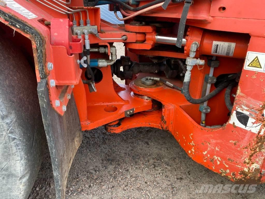 Sandvik Toro LH202 Podzemni nakladalci