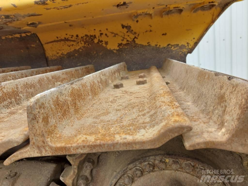 Komatsu D65PX-18 Buldožerji goseničarji