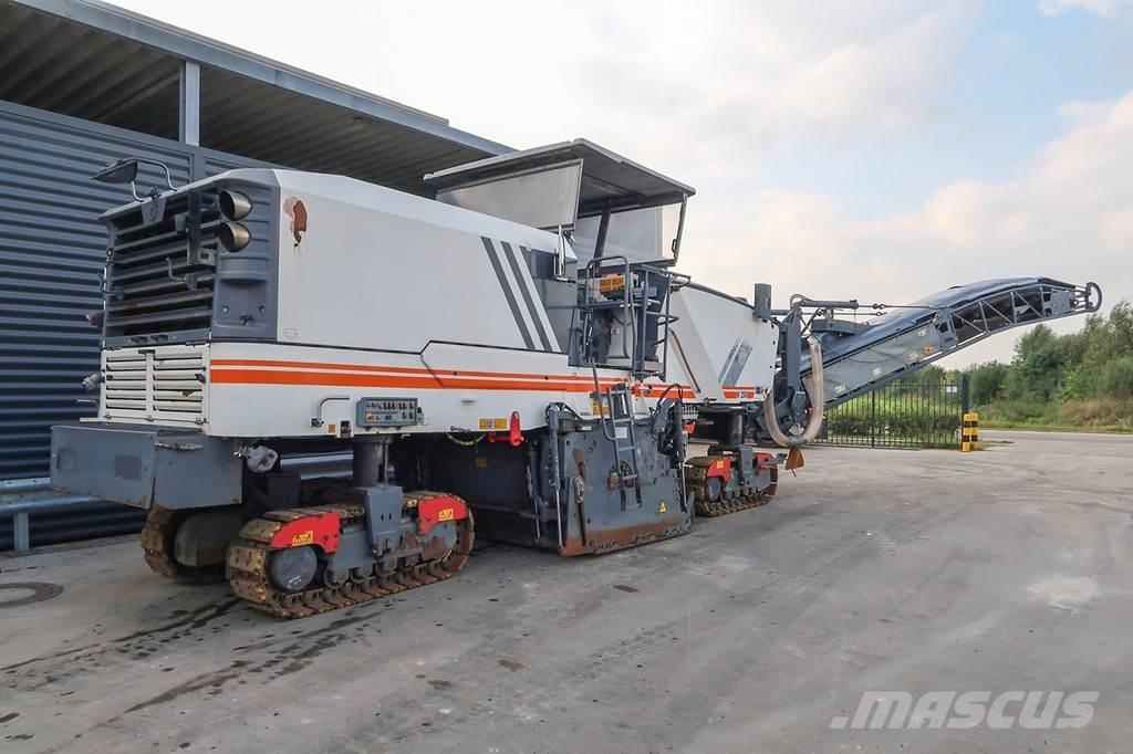 Wirtgen W 250 Freze za asfalt