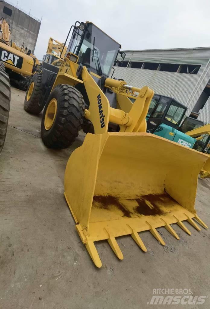 Komatsu WA 320-5 Kolesni nakladalci