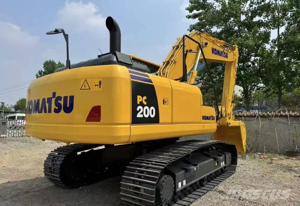 Komatsu PC 200-8 Bagri goseničarji