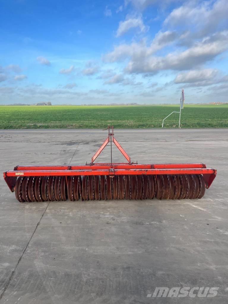 Cambridge 300 Valjarji