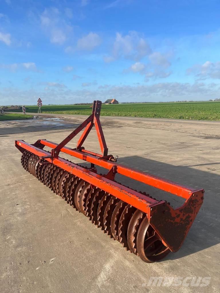 Cambridge 300 Valjarji