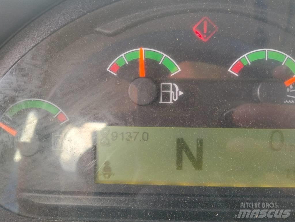 CAT 938 M Kolesni nakladalci