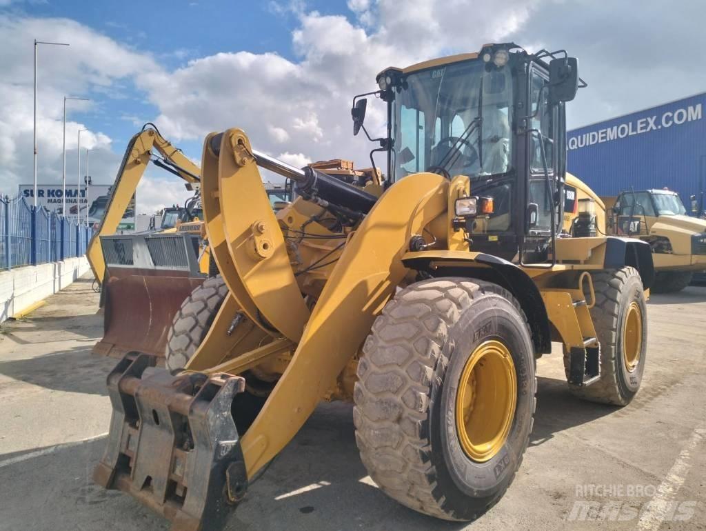 CAT 938 M Kolesni nakladalci