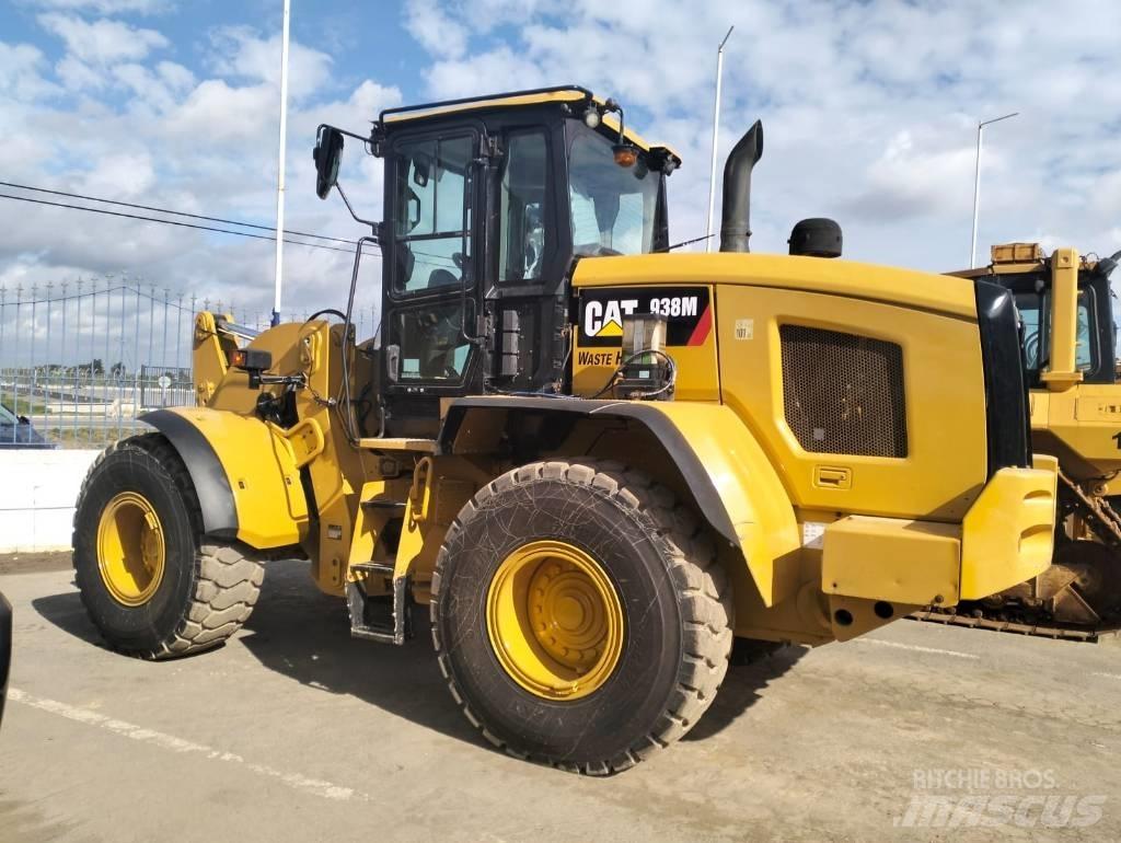 CAT 938 M Kolesni nakladalci