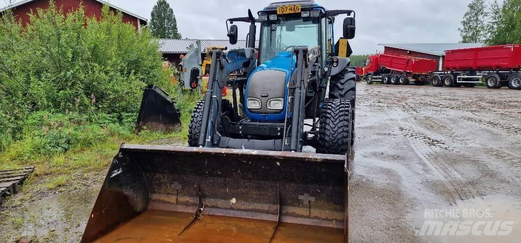 Valtra A85 Traktorji