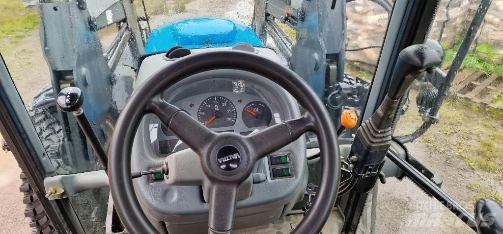 Valtra A85 Traktorji