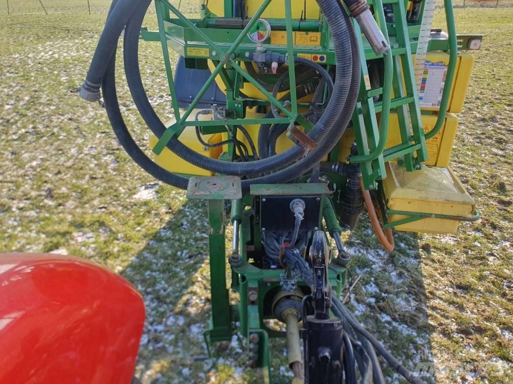 John Deere 840 Vlečne škropilnice