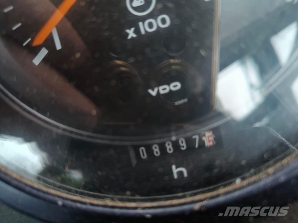 Valmet 805 GLOZ Traktorji