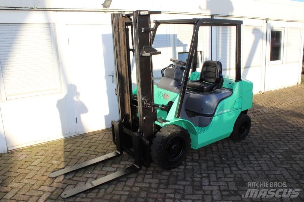 Mitsubishi FD25N Dizelski viličarji
