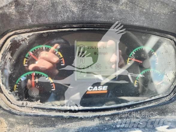 CASE 621F Kolesni nakladalci