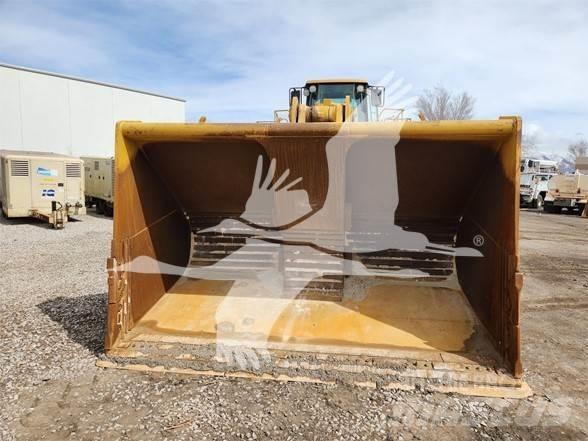 CAT 988H Kolesni nakladalci