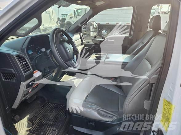 Ford F550 Drugo