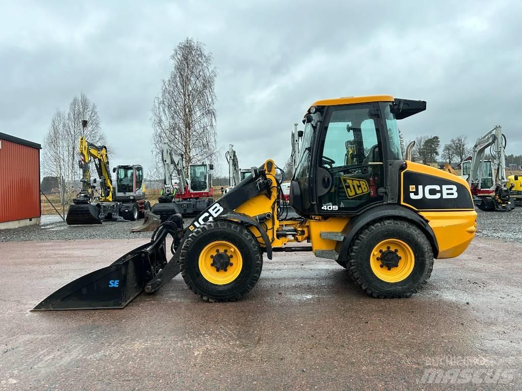 JCB 409 Kolesni nakladalci