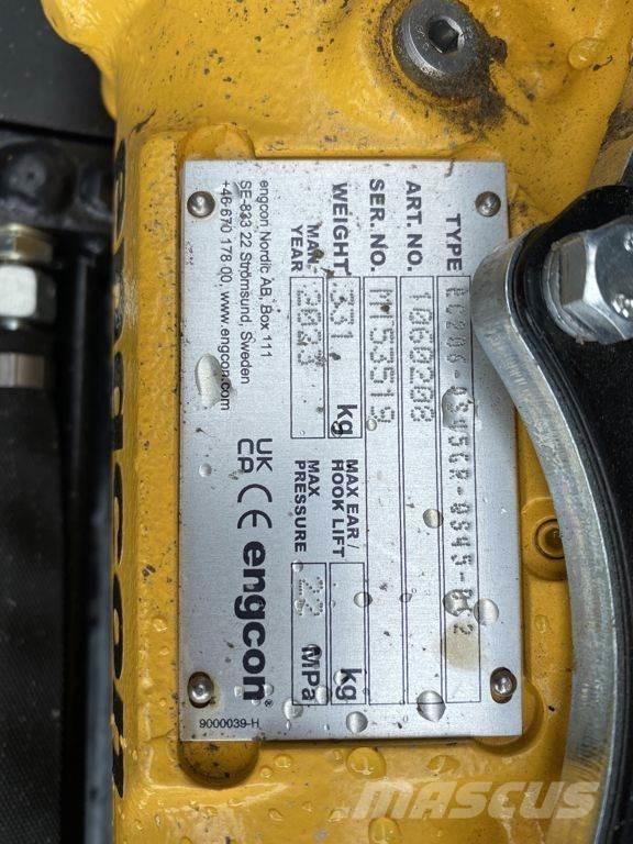 Yanmar B75W Bagri na kolesih