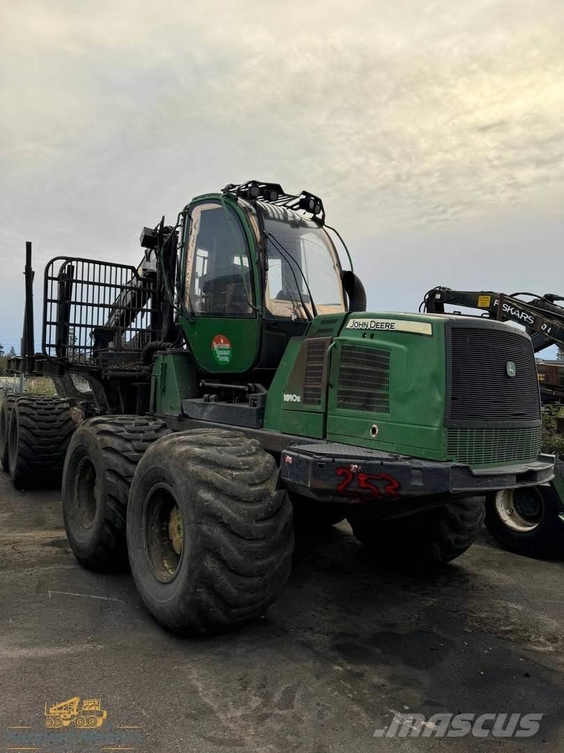 John Deere 1910E Forwarderji