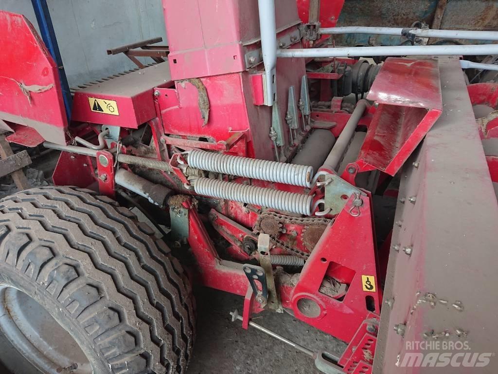 JF FCT 1050 Kombajni za krmo