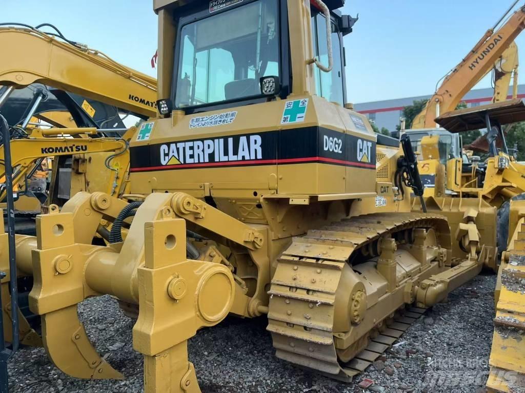 CAT D 6 G Buldožerji goseničarji