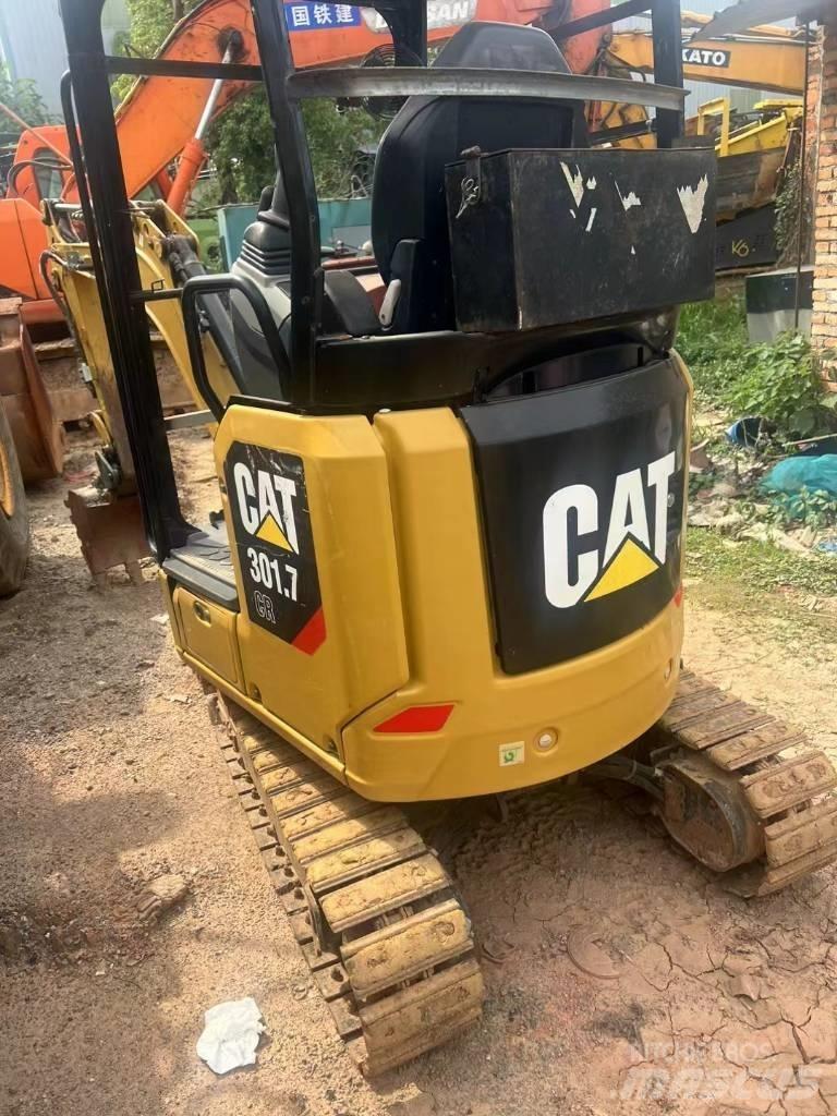 CAT 301.7 Mini bagri <7t