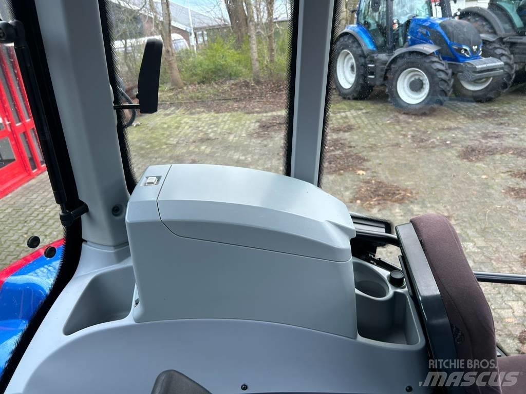 Valtra T 214 Versu Traktorji