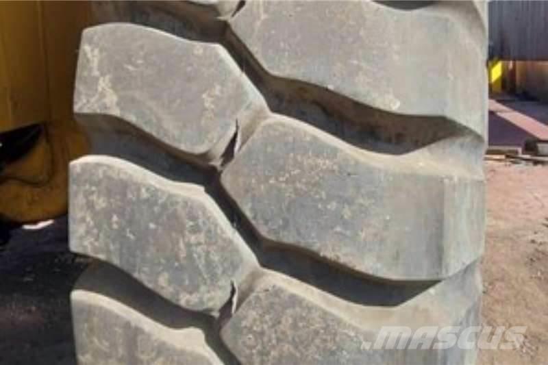 CAT 773E Drugi tovornjaki