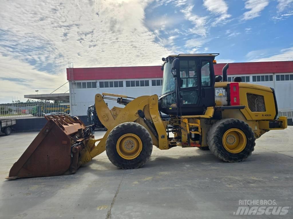 CAT 924 K Kolesni nakladalci