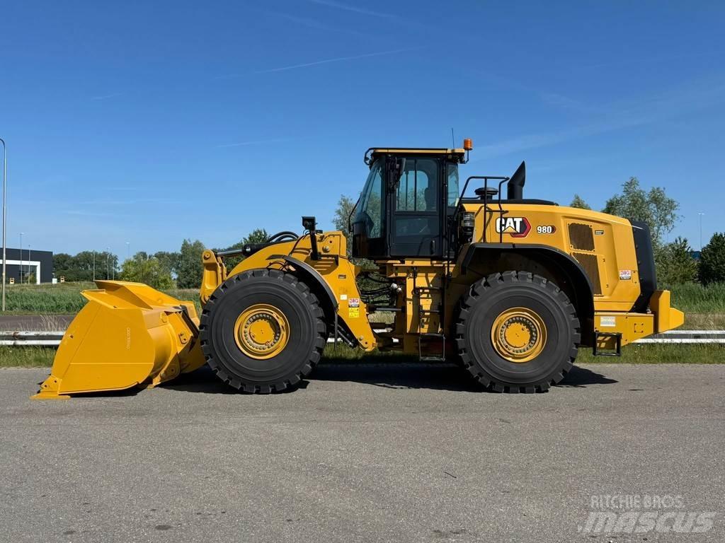 CAT 980 Kolesni nakladalci