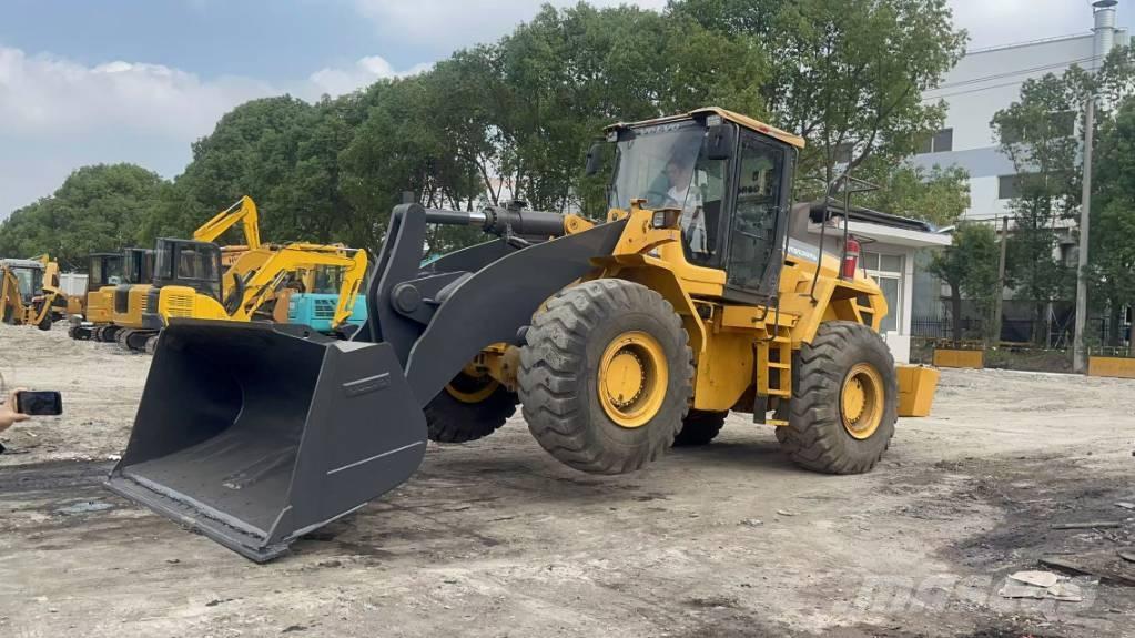 Volvo L 105 Kolesni nakladalci