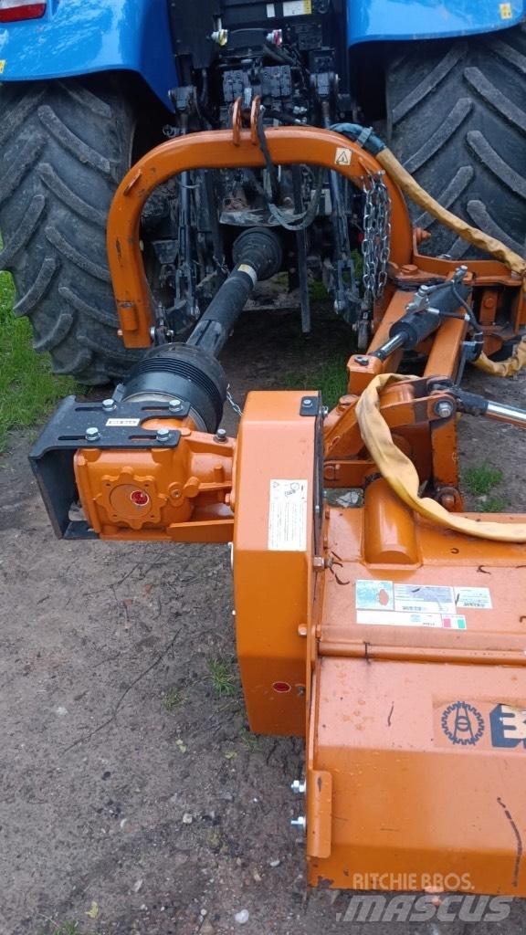 Berti TĀ/PS 250 Priključne in vlečne kosilnice
