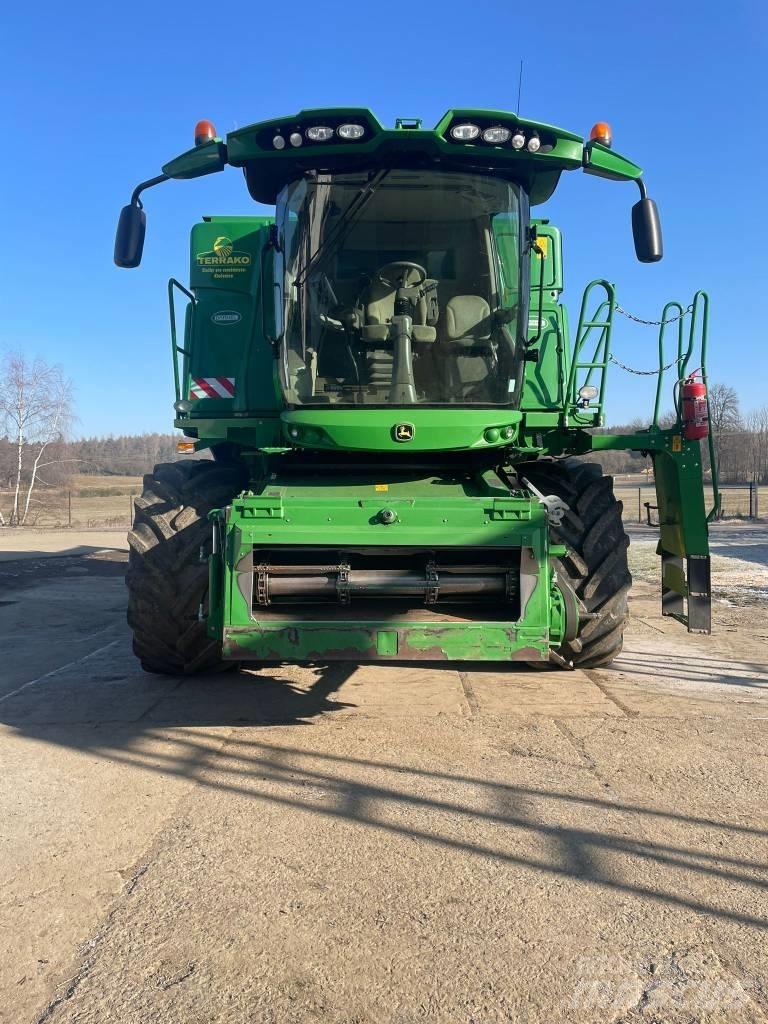 John Deere T 670 i Kombajni