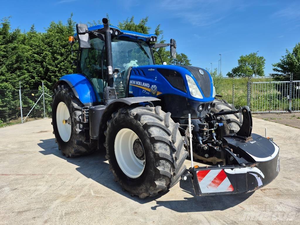 New Holland T7.225 Traktorji
