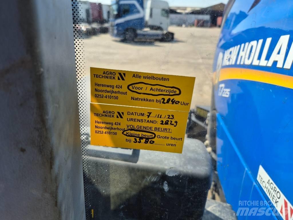 New Holland T7.225 Traktorji