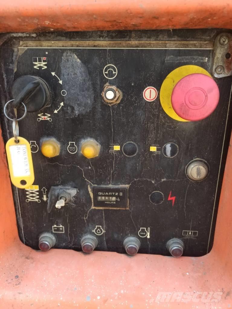 JLG 4394 RT Škarjaste dvižne ploščadi